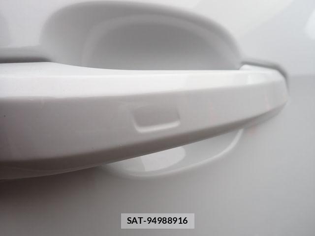 Audi A4 2021-09 7782690-7
