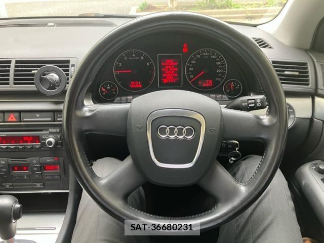 Audi A4 2007-07 7875338-16