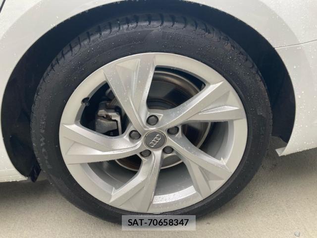 Audi A4 2019-09 7875336-4