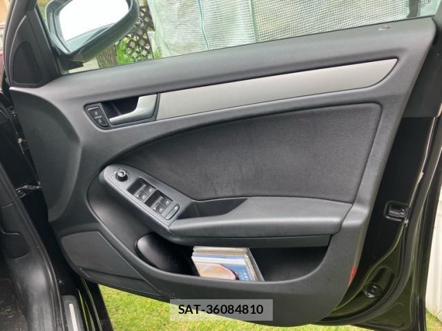 Audi A4 2011-07 7902257-13