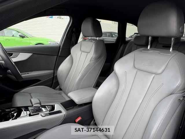 Audi A4 2024-01 7902256-12