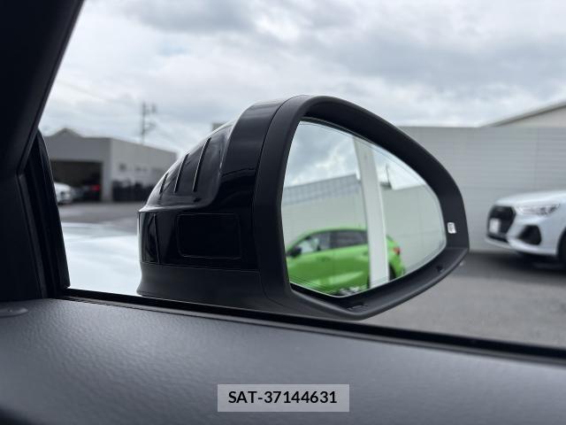 Audi A4 2024-01 7902256-24