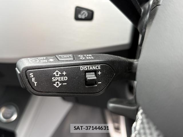 Audi A4 2024-01 7902256-8