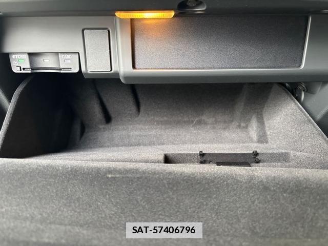 Audi A4 2021-12 7978545-9