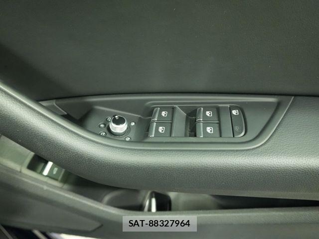 Audi A4 2021-08 7978548-19