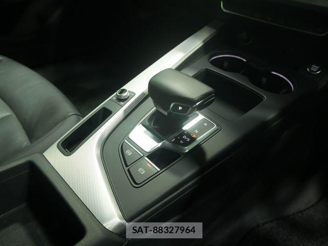 Audi A4 2021-08 7978548-23