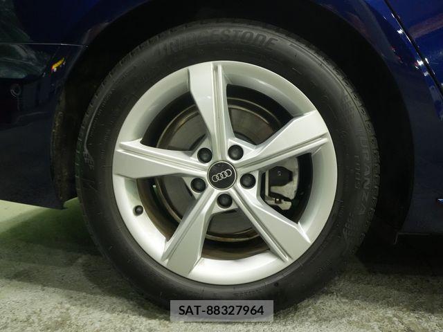 Audi A4 2021-08 7978548-29