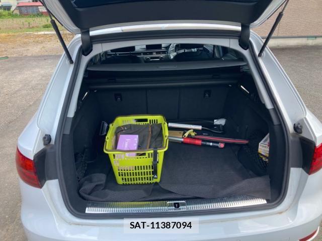 Audi A4 2017-03 7978549-12