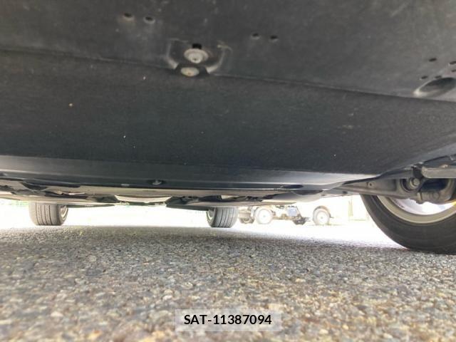 Audi A4 2017-03 7978549-5