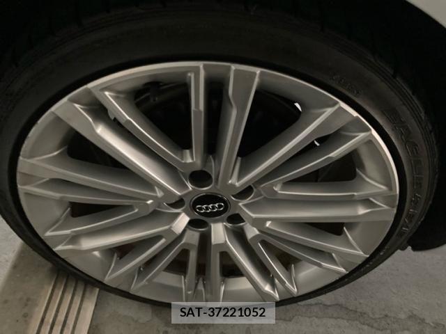 Audi A4 2017-09 7978547-9