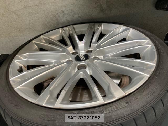 Audi A4 2017-09 7978547-11