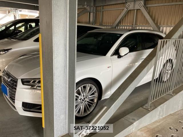 Audi A4 2017-09 7978547-3