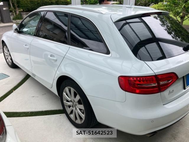 Audi A4 2012-08 7978550-4