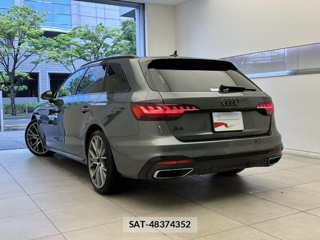 Audi A4 2024-11 8072884-2