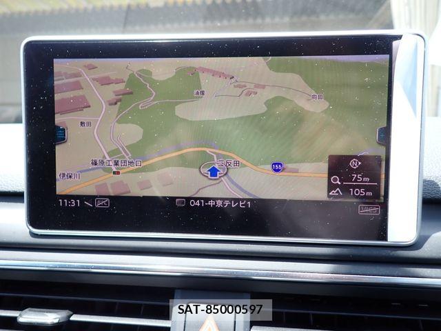 Audi A4 2017-09 8072885-12