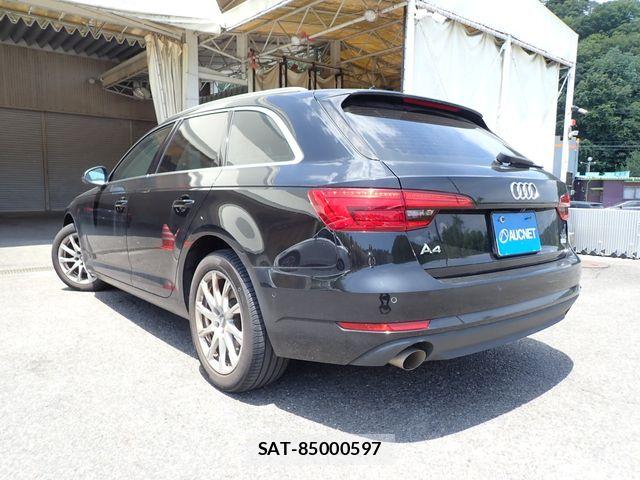 Audi A4 2017-09 8072885-2