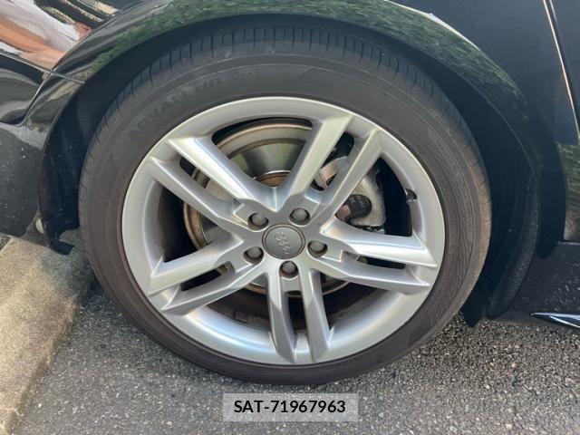 Audi A4 2015-09 8098050-8