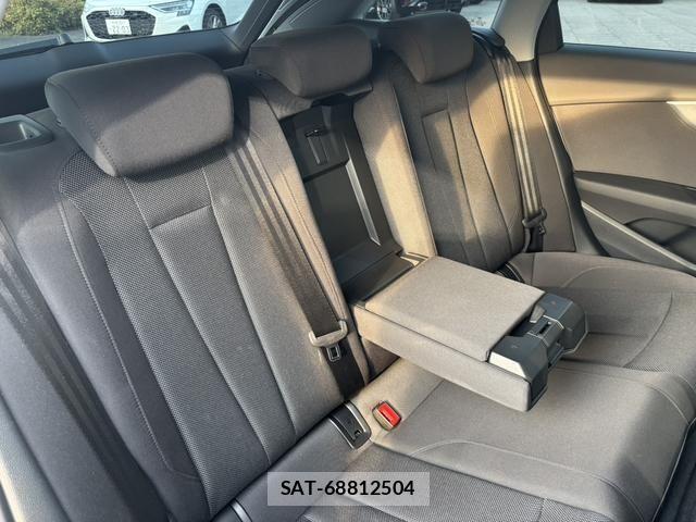 Audi A4 2023-06 8098046-4