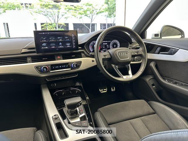 Audi A4 2021-09 8128983-11