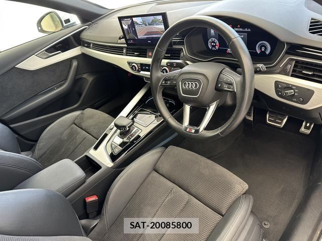 Audi A4 2021-09 8128983-1