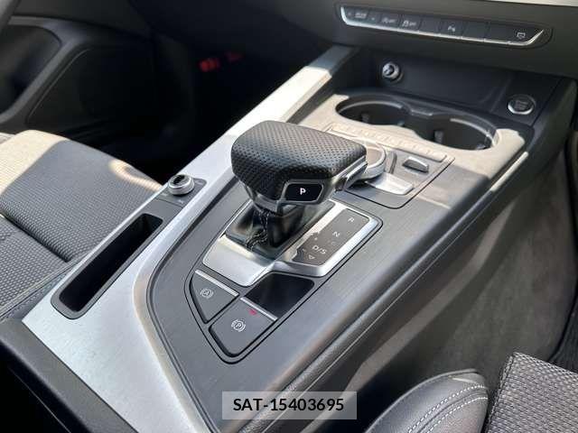 Audi A4 2018-02 8206371-14