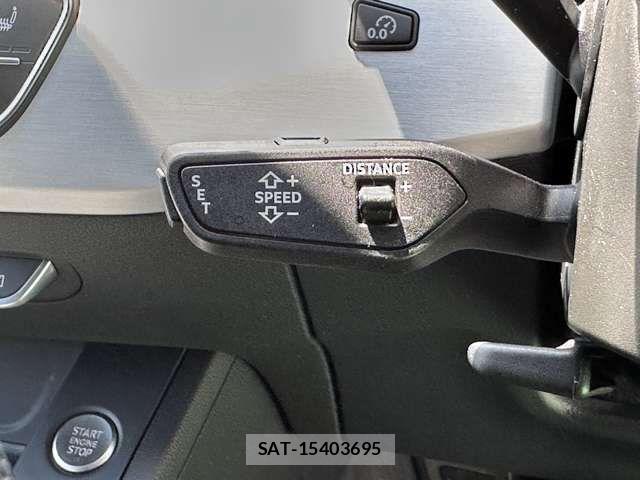 Audi A4 2018-02 8206371-15