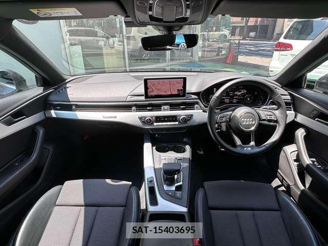 Audi A4 2018-02 8206371-19