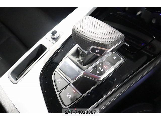 Audi A4 2024-09 8206370-10