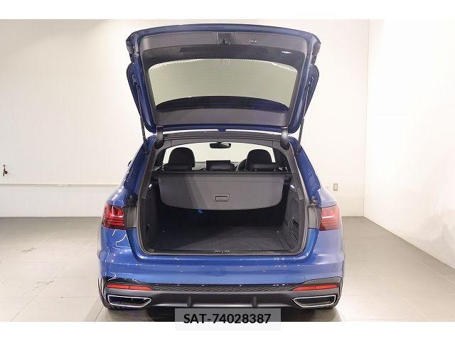 Audi A4 2024-09 8206370-15
