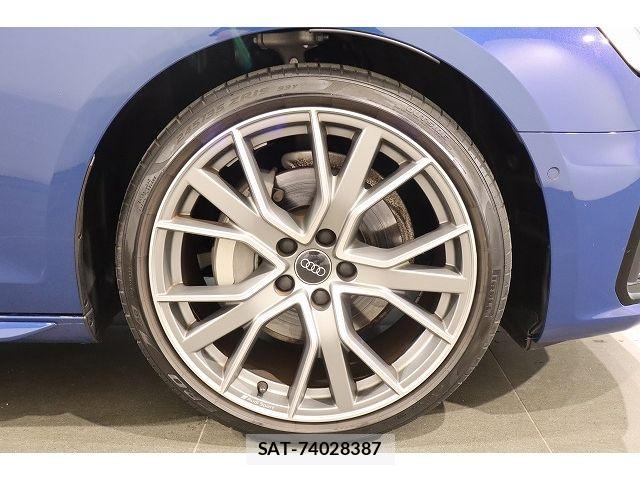 Audi A4 2024-09 8206370-5