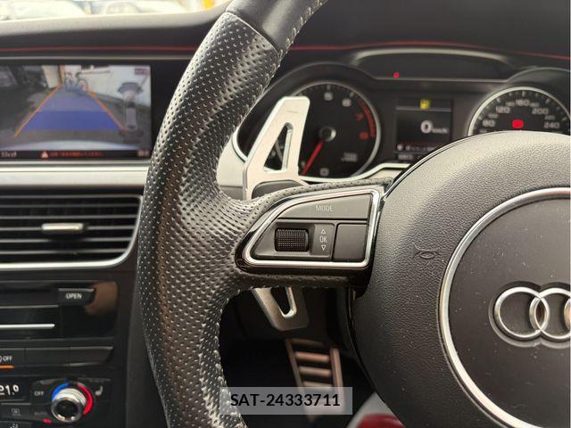 Audi A4 2014-12 8228936-16