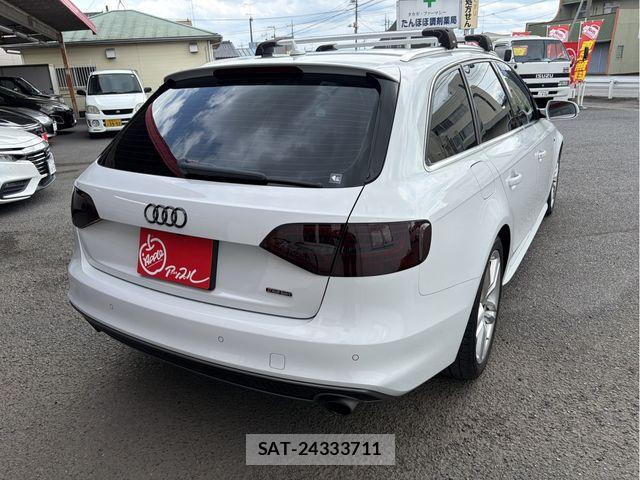 Audi A4 2014-12 8228936-4