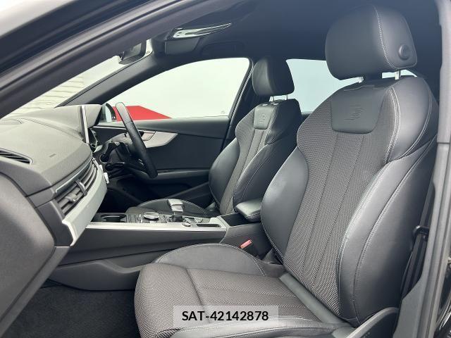 Audi A4 2017-07 8228935-13
