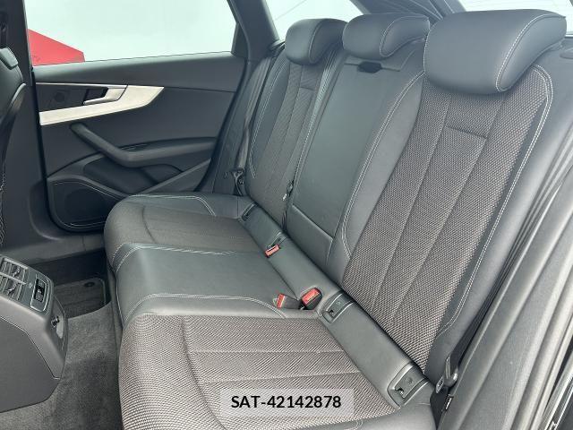 Audi A4 2017-07 8228935-14