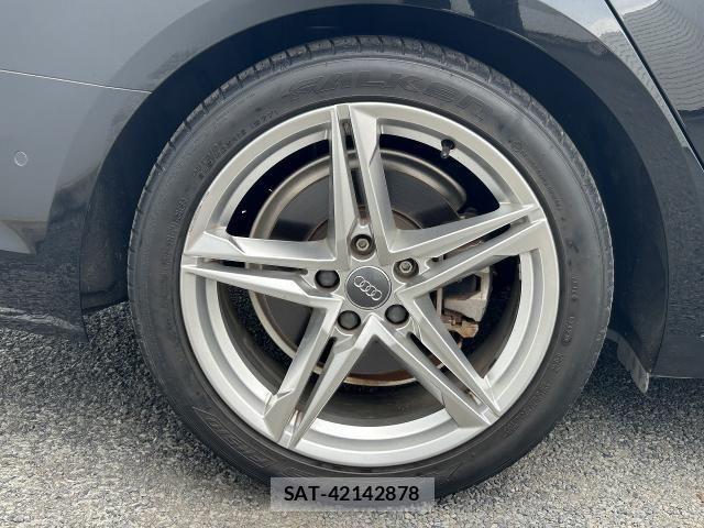 Audi A4 2017-07 8228935-22
