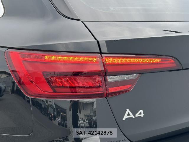 Audi A4 2017-07 8228935-24