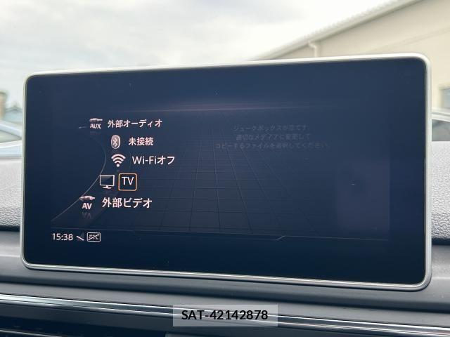 Audi A4 2017-07 8228935-28