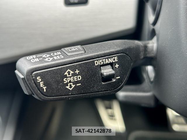 Audi A4 2017-07 8228935-7