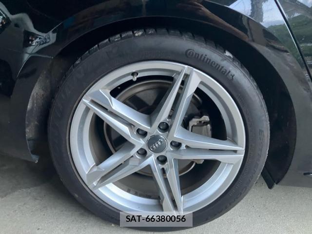 Audi A4 2017-08 8313131-9