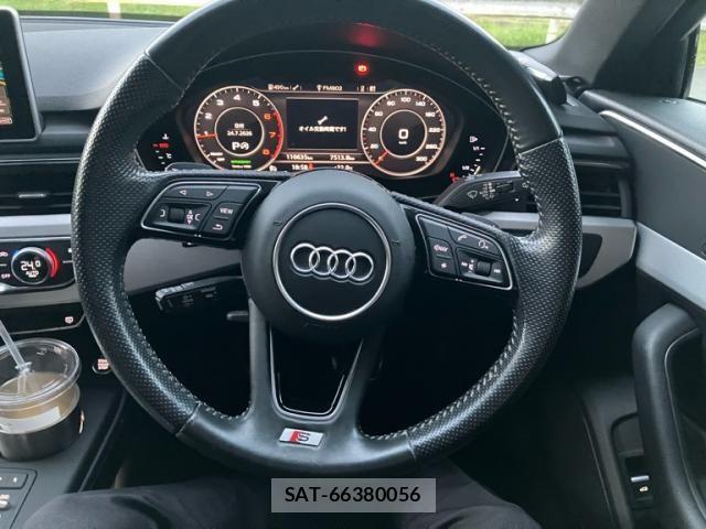 Audi A4 2017-08 8313131-11