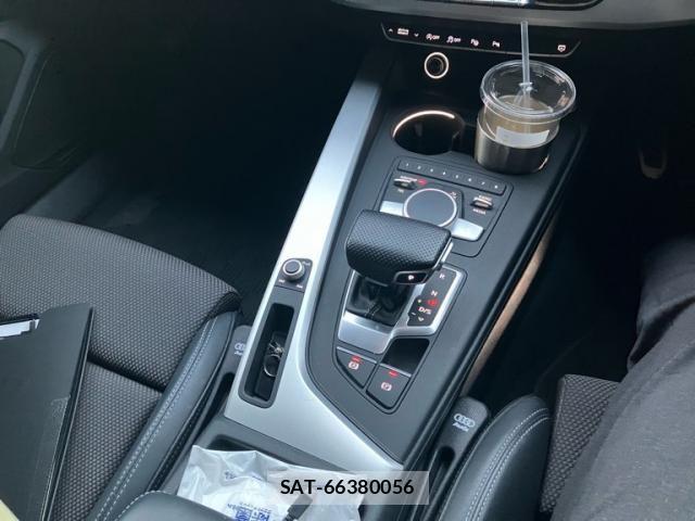 Audi A4 2017-08 8313131-13