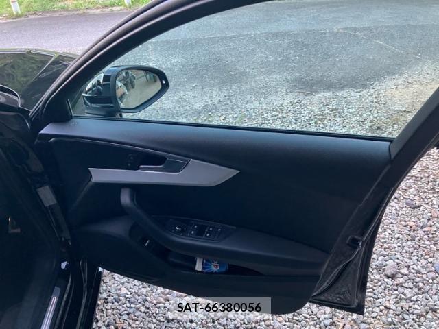 Audi A4 2017-08 8313131-5