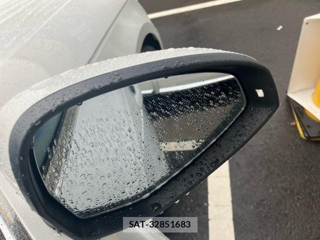 Audi A4 2016-12 8313130-22