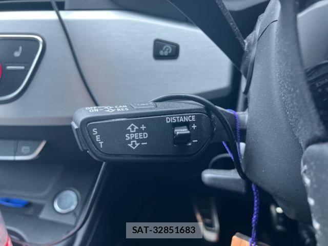 Audi A4 2016-12 8313130-27