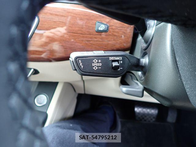Audi A4 2021-06 8313126-11