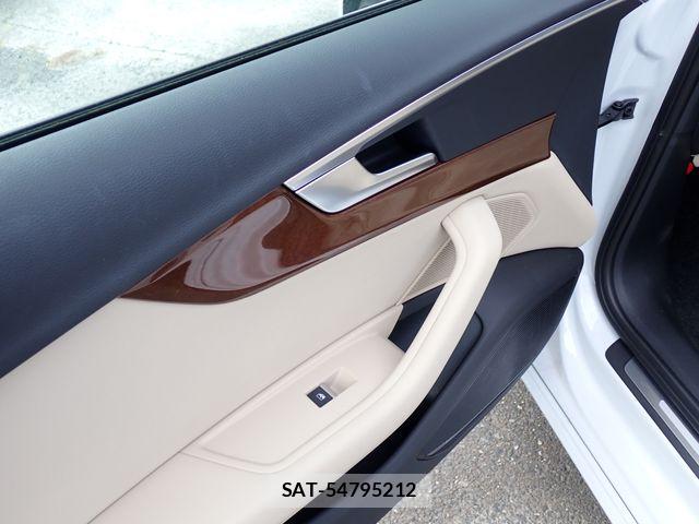 Audi A4 2021-06 8313126-18