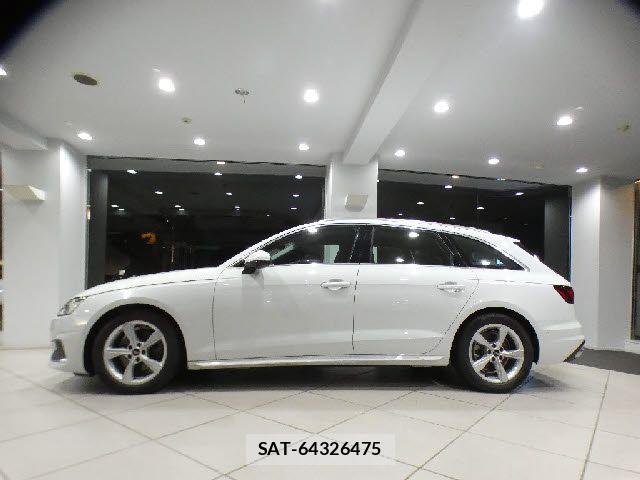Audi A4 2022-05 8313128-14
