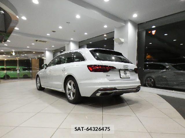 Audi A4 2022-05 8313128-3