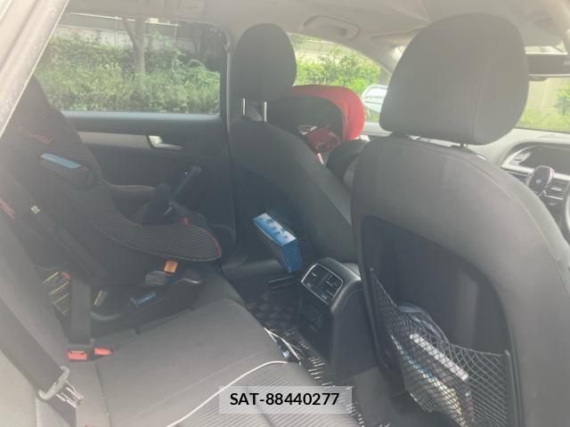 Audi A4 2012-09 8313132-12