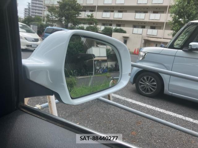 Audi A4 2012-09 8313132-20